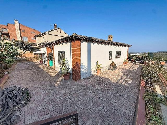 Chalet en venta en Bisbal del Penedès, la, de 88 m² 3 habitaciones por 235.000