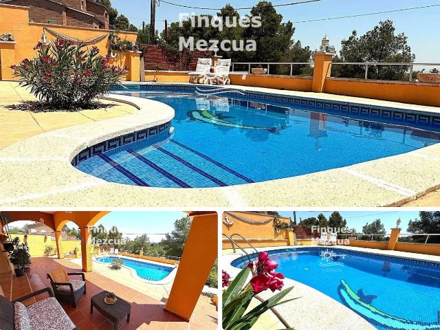 Chalet en venta en Bisbal del Penedès La. GRAN CHALET DE 5 HABITACIONES CON PISCINA. Chalets Bisbal del Penedès.