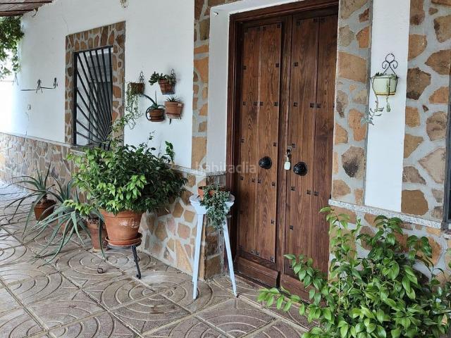 Chalet en venta en Brazatortas. Chalet independiente, exteriores espectaculares. Chalets.
