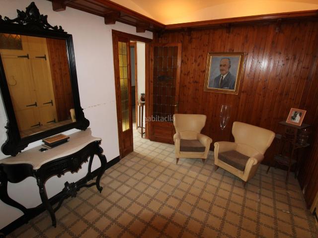 Chalet en venta en Breda. EXCLUSIVA FINCA SEÑORIAL DEL AÑO 1900 EN EL CASCO ANTIGUO DE BREDA. Chalets.