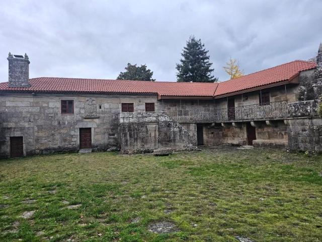 Chalet en venta en Brion, Brión