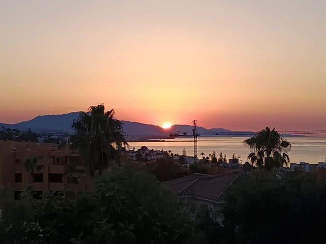 Chalet en venta en Buenas Noches, Málaga Costa del Sol