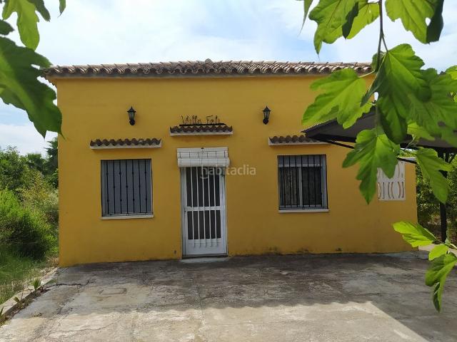Chalet en venta en Burriana, Piscinas. villa playa. Chalets.