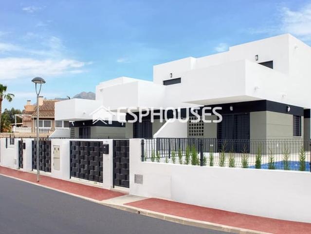Chalet en venta en Busot, Alicante Costa Blanca