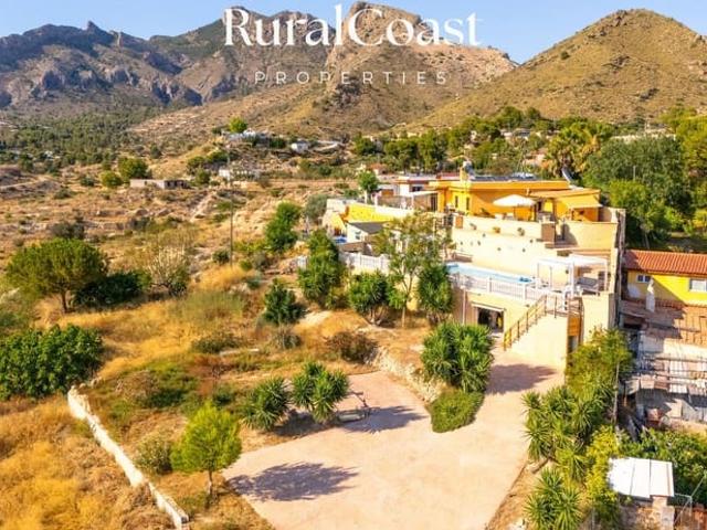 Chalet en venta en Busot, Alicante Costa Blanca