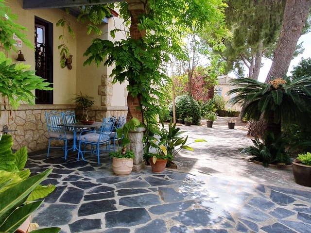 Chalet en venta en Buñol, Valencia
