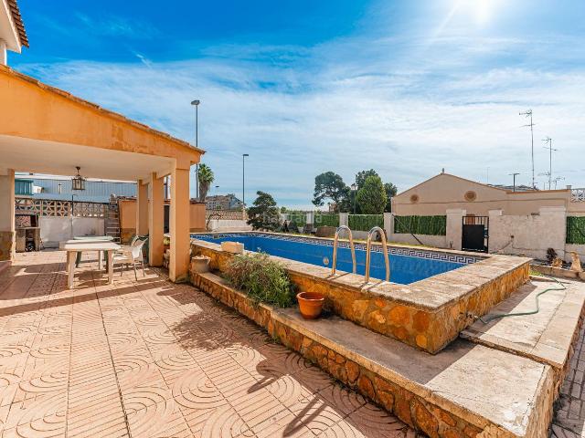 Chalet en venta en Godella, Ayuntamiento El Salvador. Chalets.