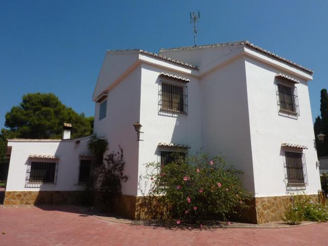 Chalet en venta en Godella. Magnifico chalet independiente ubicado en una de las mejores zonas de Campolivar. Chalets.