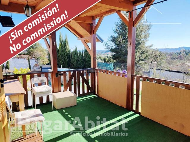 Chalet en venta en Godelleta. CHALET CON GARAJE, TERRAZA Y BARBACOA. Chalets.