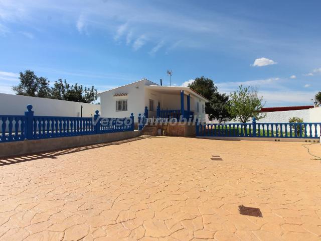 Chalet en venta en Godelleta. Chalet en Urbanización en zona de Godelleta. Chalets.