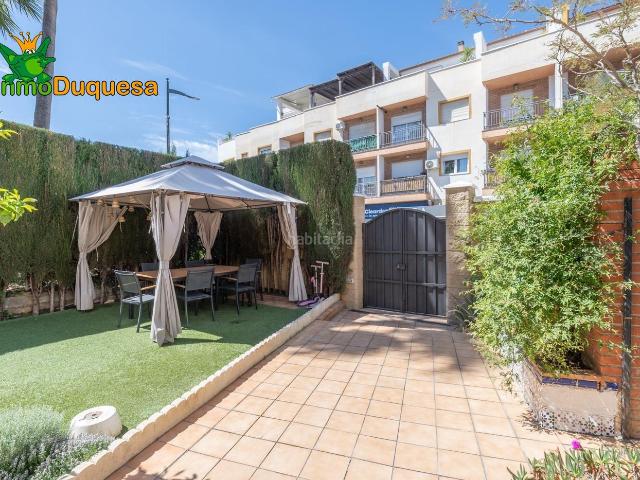 Chalet en venta en Gójar. Chalet independiente en Gojar. con importantes REFORMAS. CEEC. Chalets.
