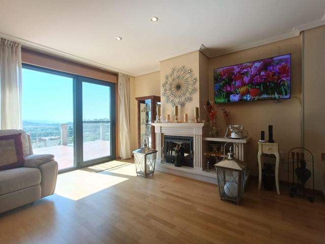 Chalet en venta en Gondomar. CasaChalet en Gondomar. Chalets.