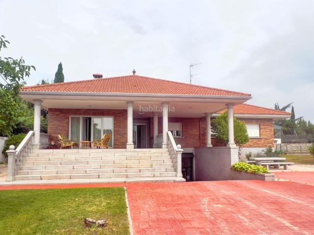 Chalet en venta en Galapagar, El Guijo Colonia España. SE VENDE CHALET INDIVIDUAL EN LA ZONA DE COLONIA ESPAÑA. Chalets.