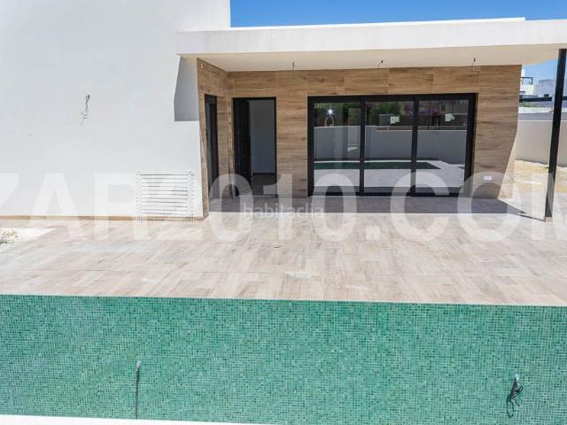 Chalet en venta en Gallardos Los. Villa Independiente de 3 Dormitorios para Personalizar en Huerta Nueva: Crea tu Hogar Ideal. Chalets Gallardos.