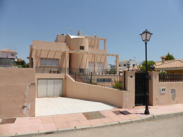 Chalet en venta en Gallardos Los. Solvia Inmobiliaria Chalet independiente Gallardos Los. Chalets Gallardos.