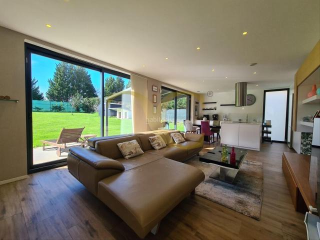 Chalet en venta en Gijón, Bernueces. Exclusiva Precioso chalet unifamiliar en Castiello. Chalets.