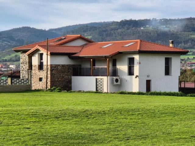 Chalet en venta en Grado, La Mata