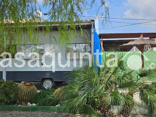 Chalet en venta en Granja de Rocamora. CASA DE CAMPO CON TERRENO. Chalets Granja de.