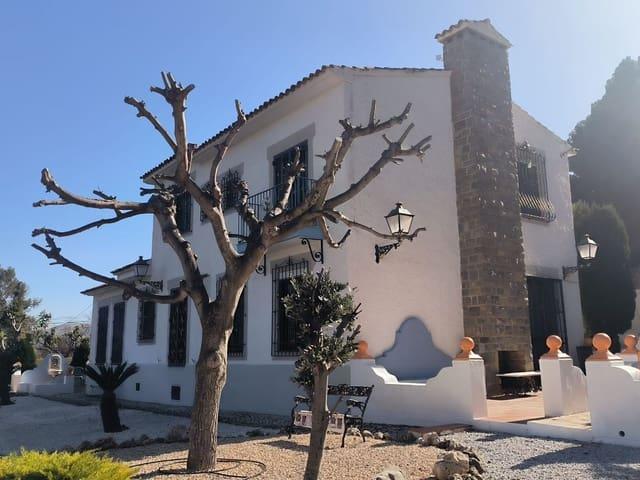 Chalet en venta en Guadalest, Alicante Costa Blanca