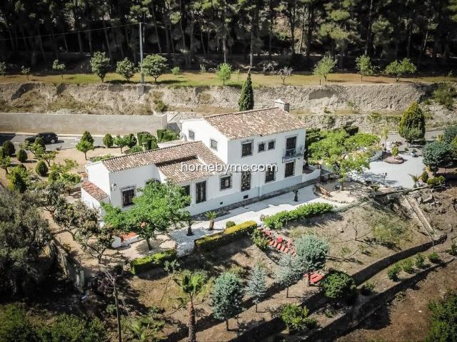 Chalet en venta en Benifato. VILLA A LA VENTA EN GUADALEST. Chalets.