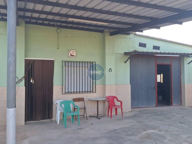 Chalet en venta en Guadasséquies. Caseta de campo a la venta en el término municipal de Guadassequies. Chalets.