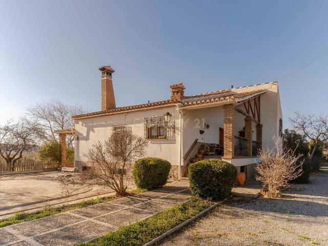 Chalet en venta en Guadix. Chalet Independiente con Vistas Espectaculares en Guadix. Chalets.