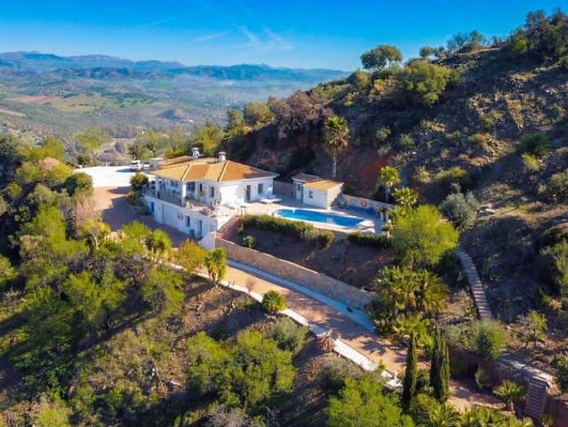 Chalet en venta en Guaro, Málaga