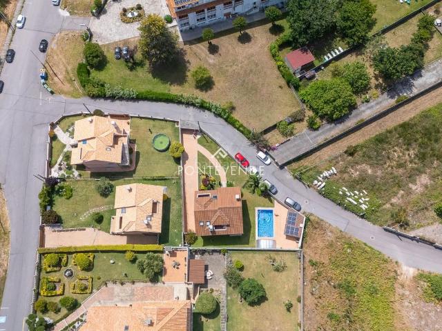 Chalet en venta en Guarda A. Chalet con piscina junto a Playa del Molino A Guarda. Chalets Guarda.