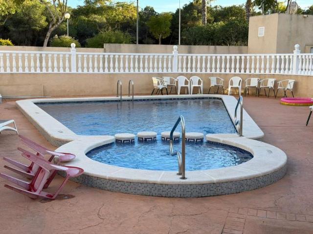 Chalet en venta en Guardamar del Segura, Urbanizaciones /PLAYA