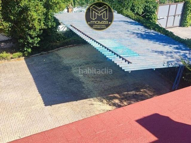 Chalet en venta en Guardia de Jaén La. Chalet en venta en Ctra. Bailen Motril, 6 dormitorios. Chalets Guardia de Jaén.