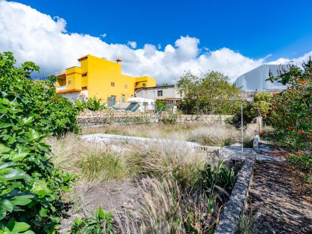 Chalet en venta en Güímar, Centro. Edificio en el corazón Güímar. Chalets.
