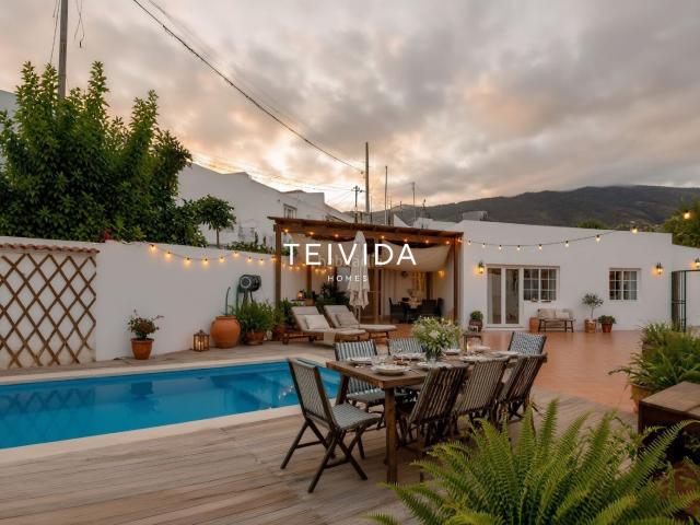 Chalet en venta en Güímar, El Escobonal Pájara. Villa independiente con piscina, vistas al mar y parcela de 1.000 m en El Escobonal Güímar!. Chalets.
