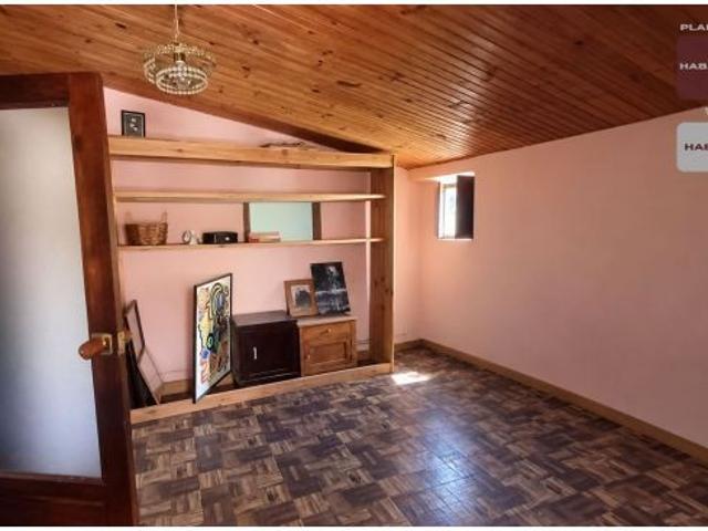 Chalet en Venta en Guntín, Lugo