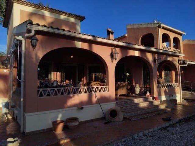 Chalet en venta en Dolores, Alicante