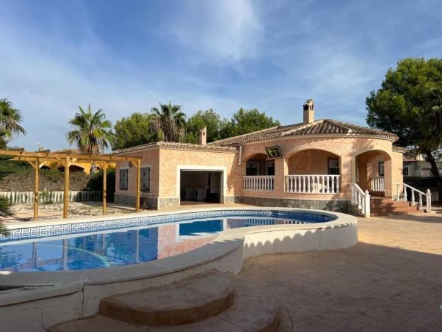 Chalet en venta en Dolores, Comunidad valenciana