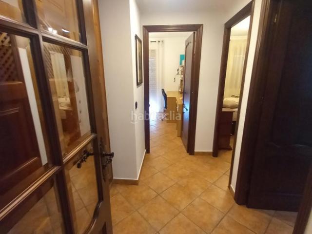 Chalet en venta en Dos Hermanas, Centro Doña Mercedes. Chalet pareado en venta en calle Virgen de la Merced. Chalets Dos.
