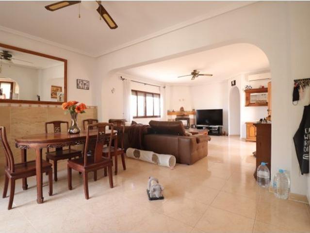Chalet en Venta en Daya Vieja, Alicante