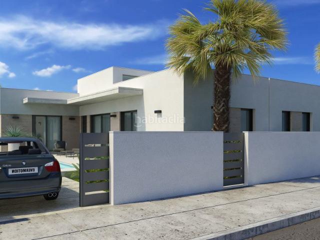 Chalet en venta en Daya Nueva. Chalets Daya.