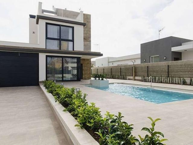 Chalet en venta en Dehesa de Campoamor, Alicante Costa Blanca