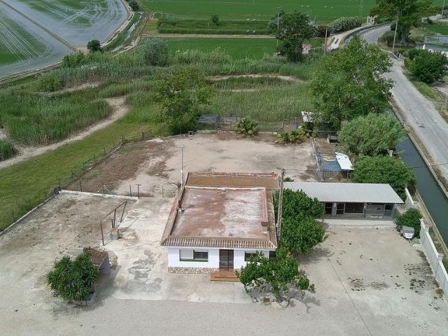 Chalet en venta en Deltebre, de 104 m² 3 habitaciones por 238.000