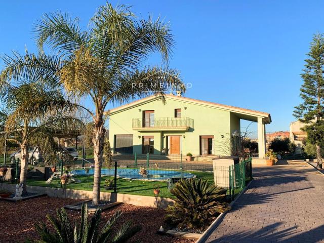 Chalet en venta en Deltebre Tarragona