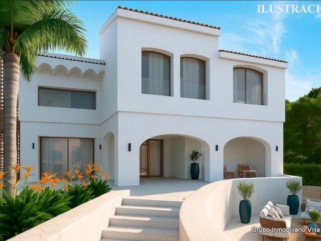 Chalet en venta en Denia