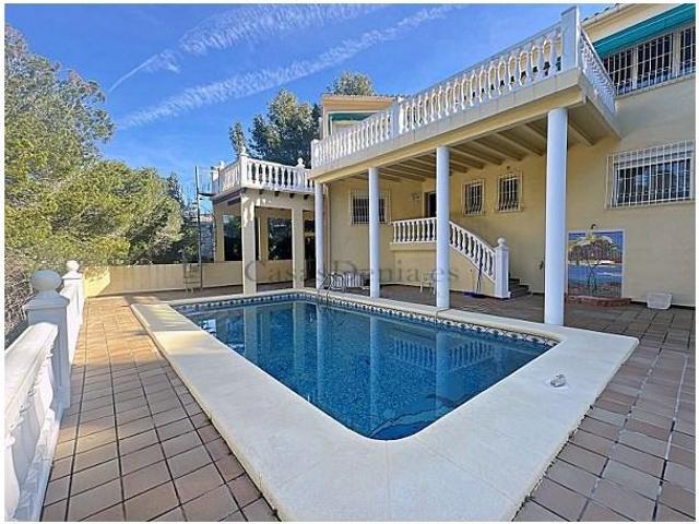 Chalet en venta en Denia