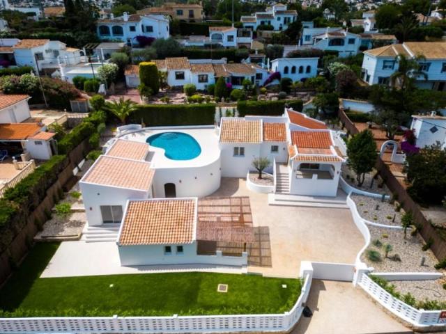 Chalet en venta en Denia