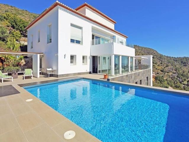 Chalet en venta en Dénia, Alicante Costa Blanca