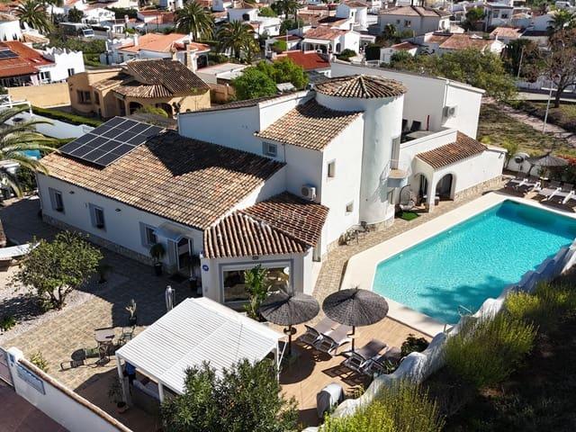 Chalet en venta en Dénia, Alicante Costa Blanca