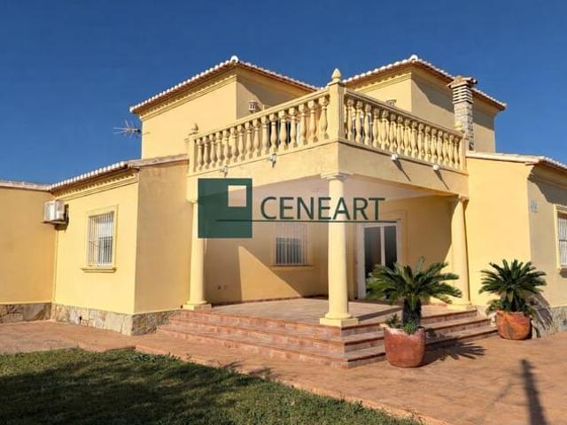 Chalet en venta en Dénia, Alicante Costa Blanca