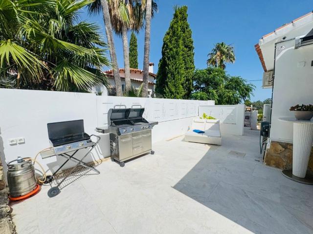 Chalet en venta en Dénia, El Montgó. NUEVO Y PRECIOSO CHALET EN VENTA EN DÉNIA, EN EL MONTGÖ!. Chalets.
