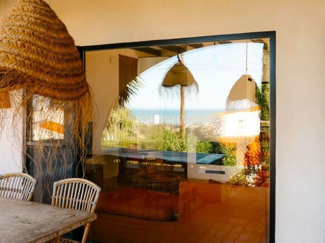 Chalet en venta en Dénia, El Montgó. Esencia mediterránea a la ladera del Montgó. Chalets.