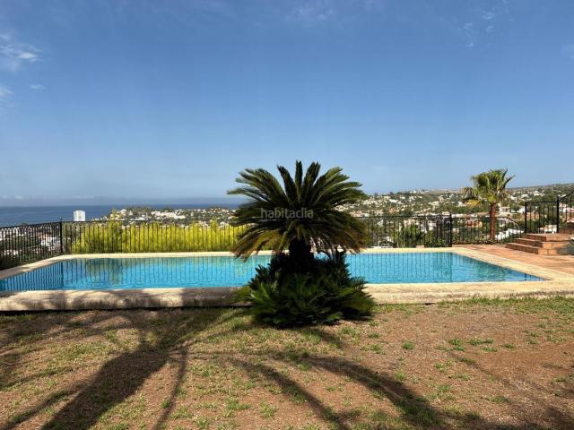 Chalet en venta en Dénia, El Montgó. Villa con vistas al mar y apartamento de invitados en Montgó, Dénia. Chalets.